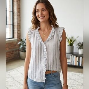 Ellen Tracy Black and White Ruffled Sleeveless Blouse